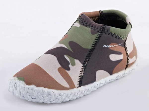 Camouflage store water shoes